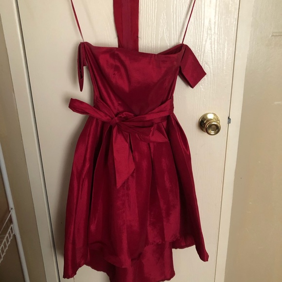 Red dress size small only used once - Picture 2 of 2